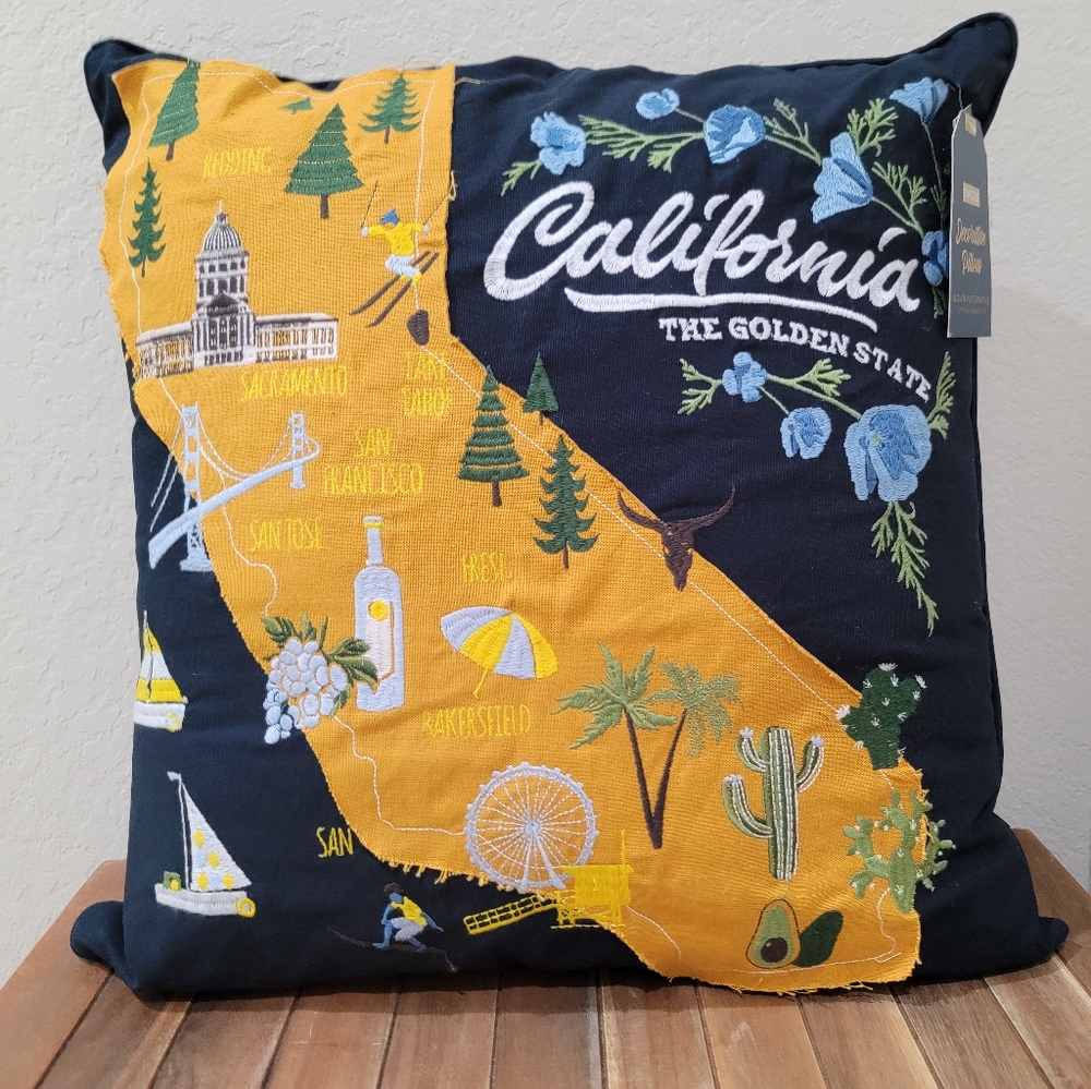 ENVOGUE Embroidered CALIFORNIA Decorative Pillow 20" x 20"  NEW WITH TAGS